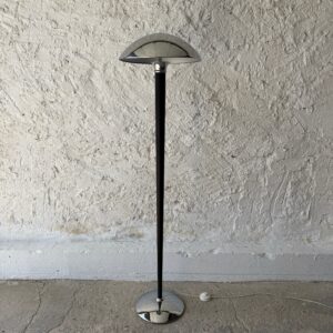 Lampa podłogowa