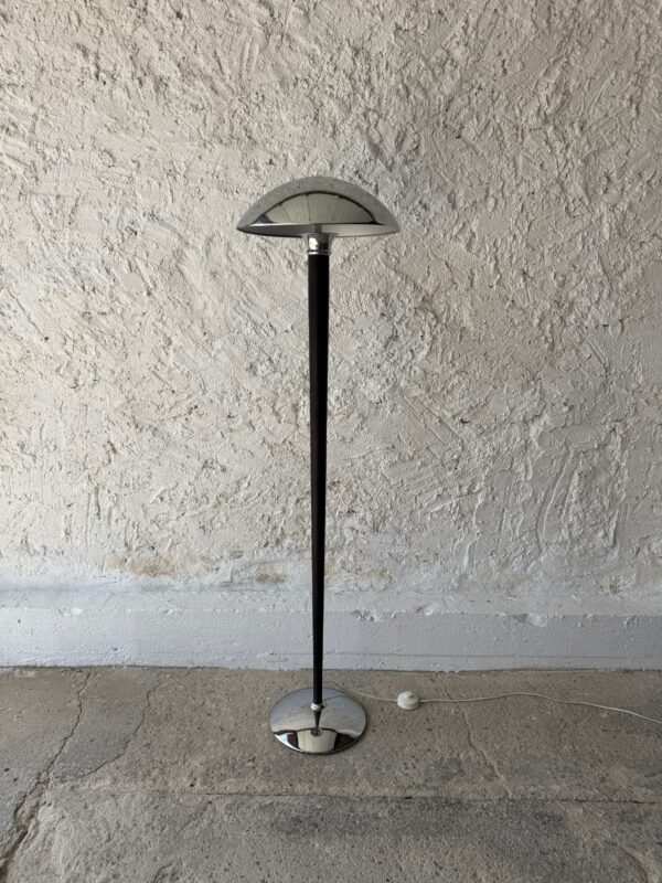 Lampa podłogowa